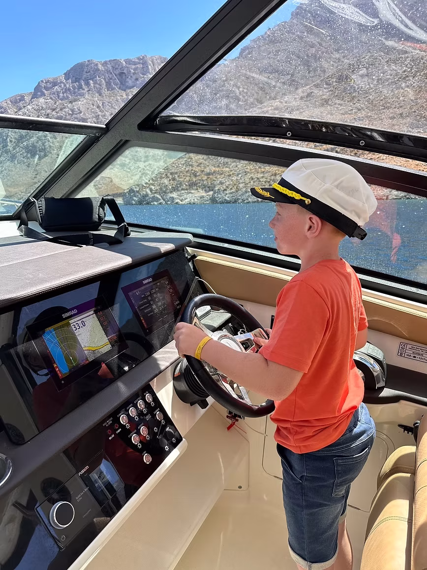Gallery image for Private Luxury Yacht Afternoon Cruise